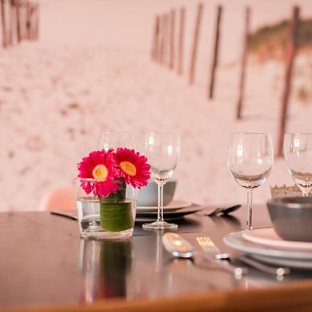 Beachhouse Anna, 1 Minute Walk To The Beach And Centre Of Katwijk, Free Private Parking Next To The House ! Katwijk aan Zee Bagian luar foto