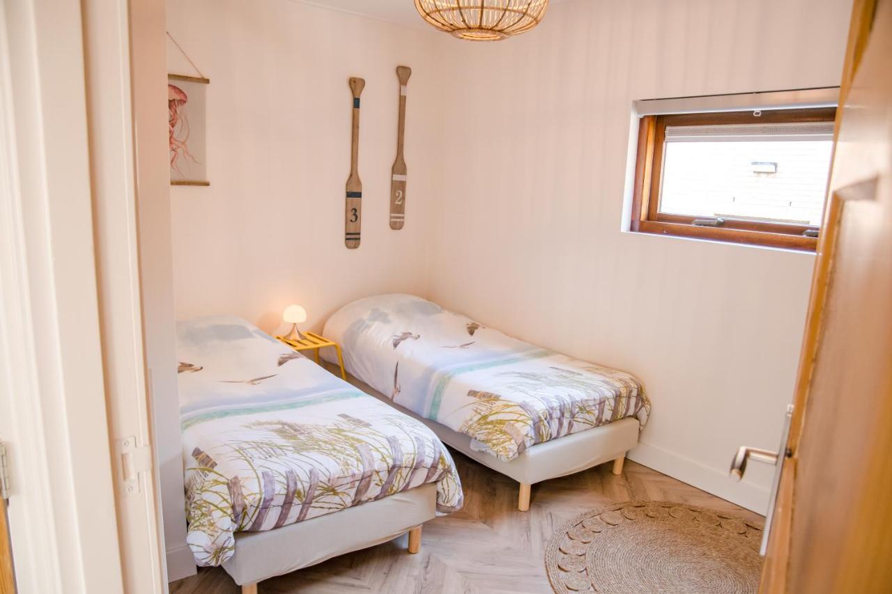 Beachhouse Anna, 1 Minute Walk To The Beach And Centre Of Katwijk, Free Private Parking Next To The House ! Katwijk aan Zee Bagian luar foto