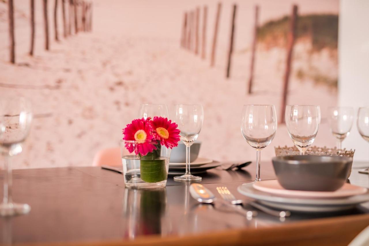 Beachhouse Anna, 1 Minute Walk To The Beach And Centre Of Katwijk, Free Private Parking Next To The House ! Katwijk aan Zee Bagian luar foto